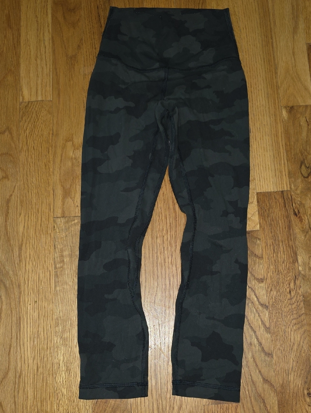 Lululemon High-Waist Camo Leggings in Green/Black/Grey